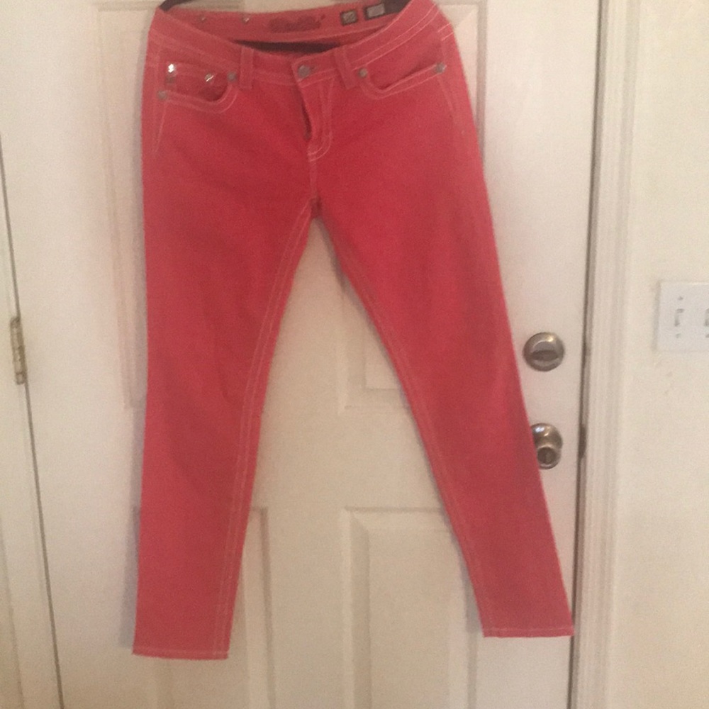 Great condition Miss Me Skinny, melon color 30x32